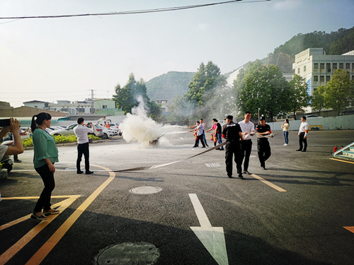 凯尼克，消防演习